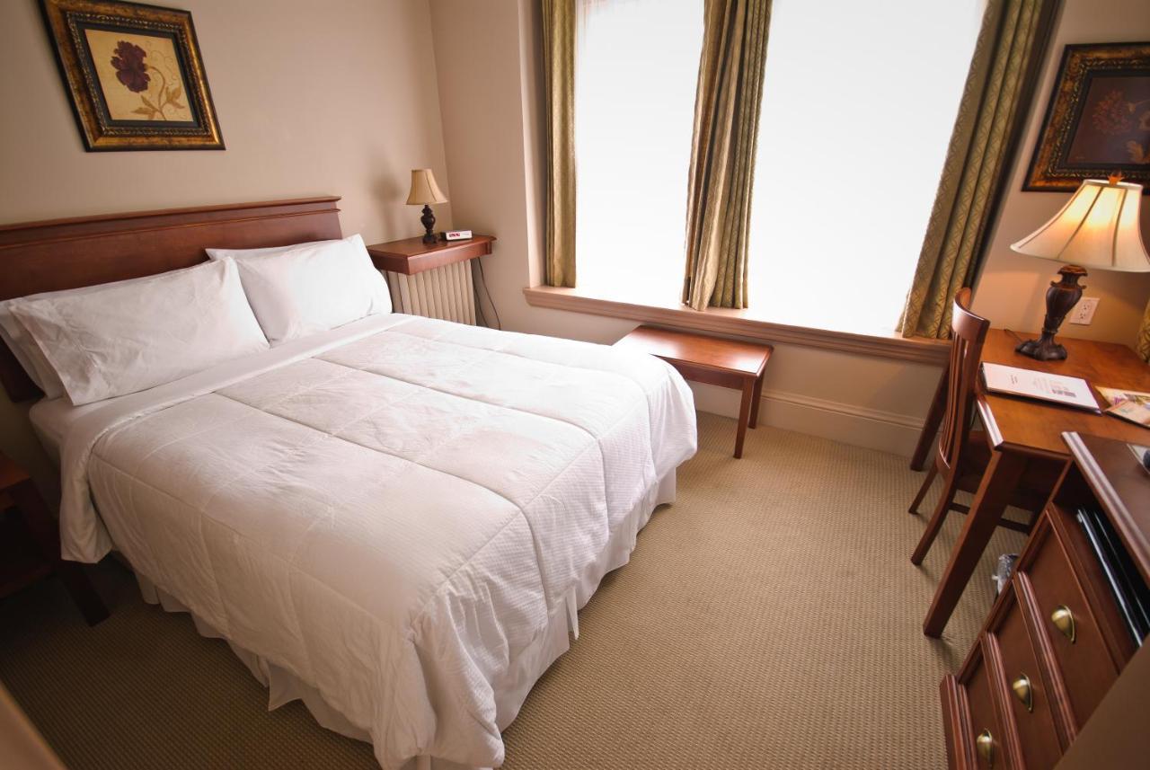 The Sonata Inn Charlottetown Room photo